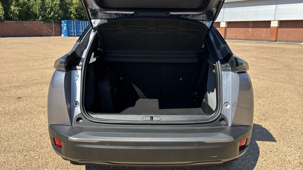 Peugeot 2008 100kW Allure 50kWh 5dr Auto Electric Estate - Image 6
