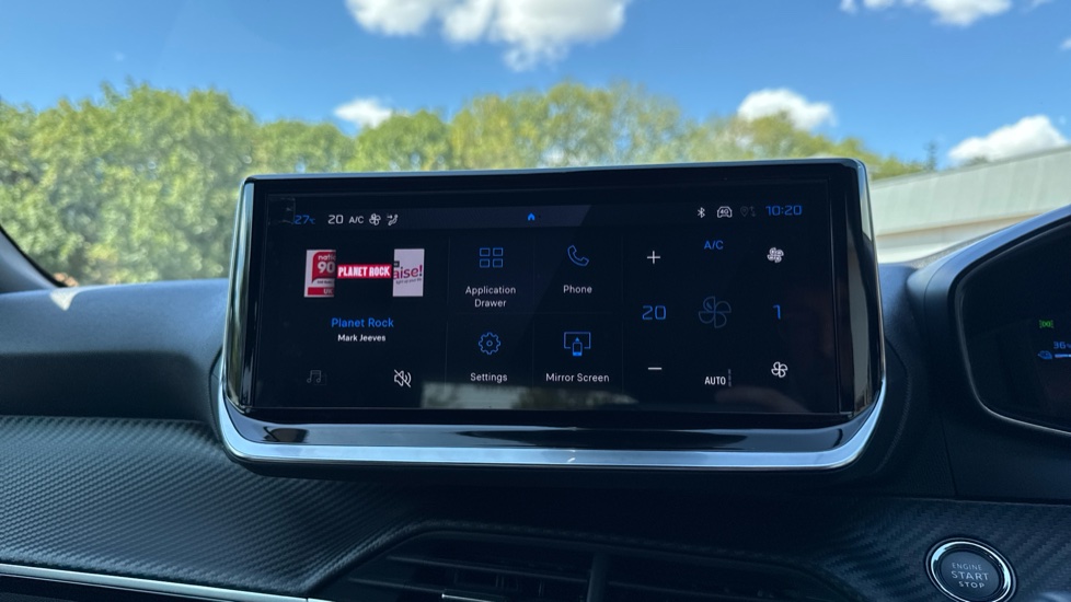 Peugeot 2008 100kW Allure 50kWh 5dr Auto Electric Estate - Image 19