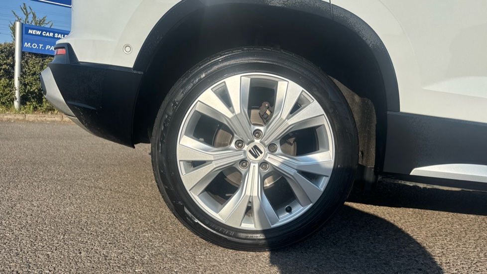 SEAT Ateca 1.5 TSI EVO Xperience 5dr Petrol Estate - Image 9