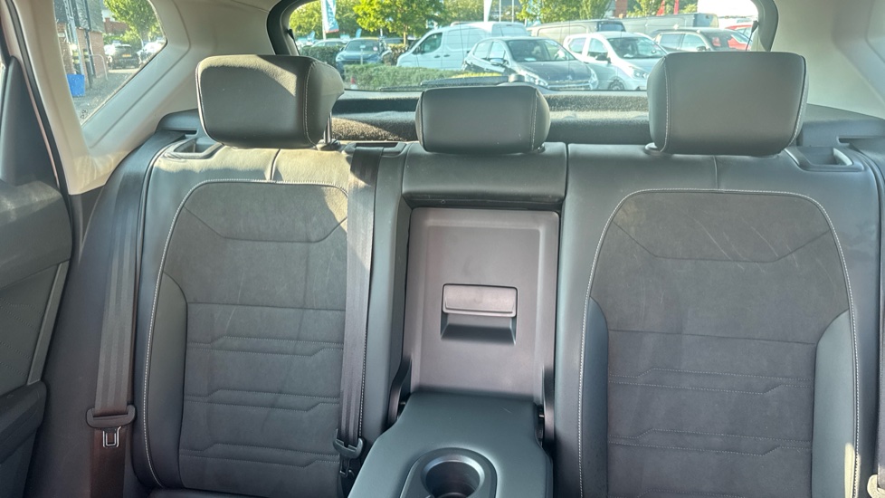 SEAT Ateca 1.5 TSI EVO Xperience 5dr Petrol Estate - Image 23