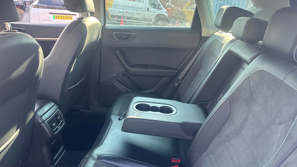 SEAT Ateca 1.5 TSI EVO Xperience 5dr Petrol Estate - Image 24