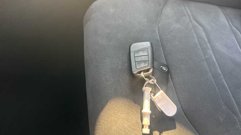 SEAT Ateca 1.5 TSI EVO Xperience 5dr Petrol Estate - Image 28
