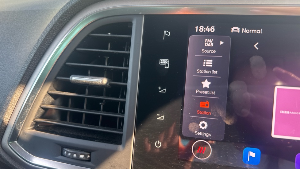 SEAT Ateca 1.5 TSI EVO Xperience 5dr Petrol Estate - Image 20