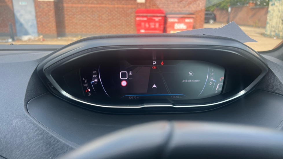 Peugeot 3008 1.2 PureTech Allure 5dr EAT8 Petrol Estate - Image 41