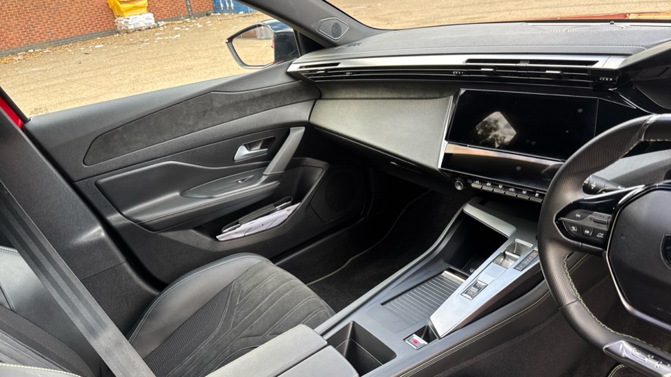 Peugeot 408 1.2 PureTech GT 5dr EAT8 Petrol Hatchback - Image 17