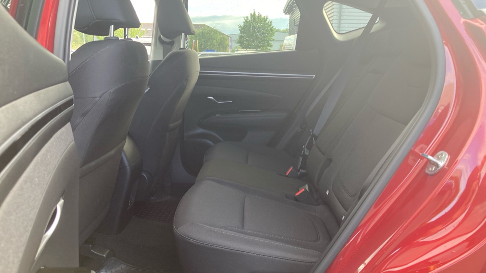 Hyundai TUCSON 1.6 TGDi 48V MHD SE Connect 5dr 2WD DCT Petrol Estate - Image 28