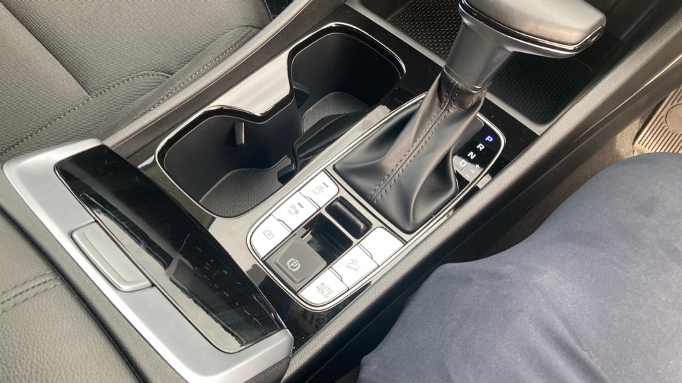Hyundai TUCSON 1.6 TGDi 48V MHD SE Connect 5dr 2WD DCT Petrol Estate - Image 26