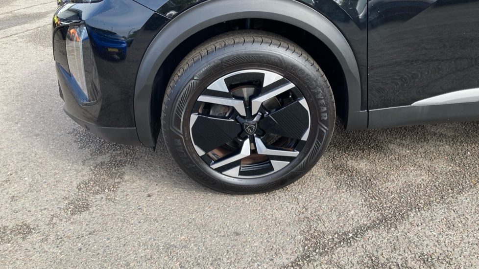 Peugeot 2008 1.2 PureTech 130 GT 5dr EAT8 Petrol Estate - Image 31