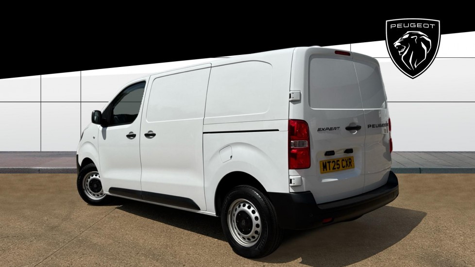 Peugeot Expert L1 Diesel 1.5 BlueHDi 120 Professional Van - Image 4