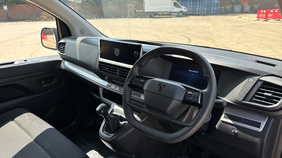 Peugeot Expert L1 Diesel 1.5 BlueHDi 120 Professional Van - Image 11