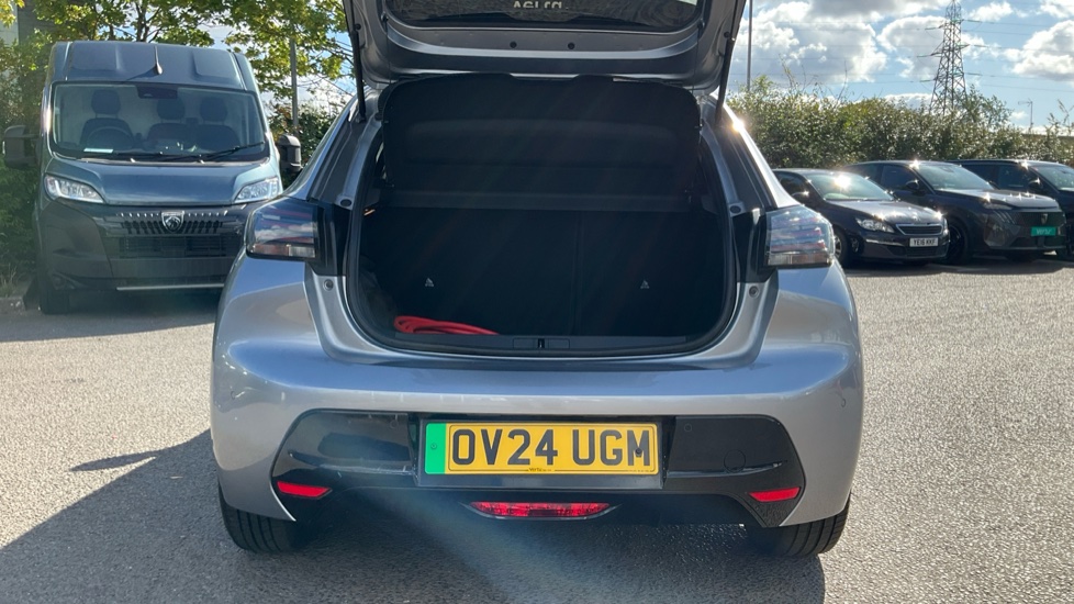 Peugeot 208 100kW E-Style 50kWh 5dr Auto Electric Hatchback - Image 6