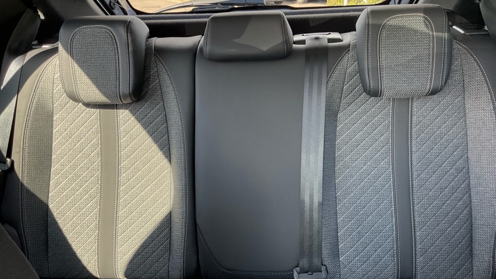 Peugeot 208 100kW E-Style 50kWh 5dr Auto Electric Hatchback - Image 26
