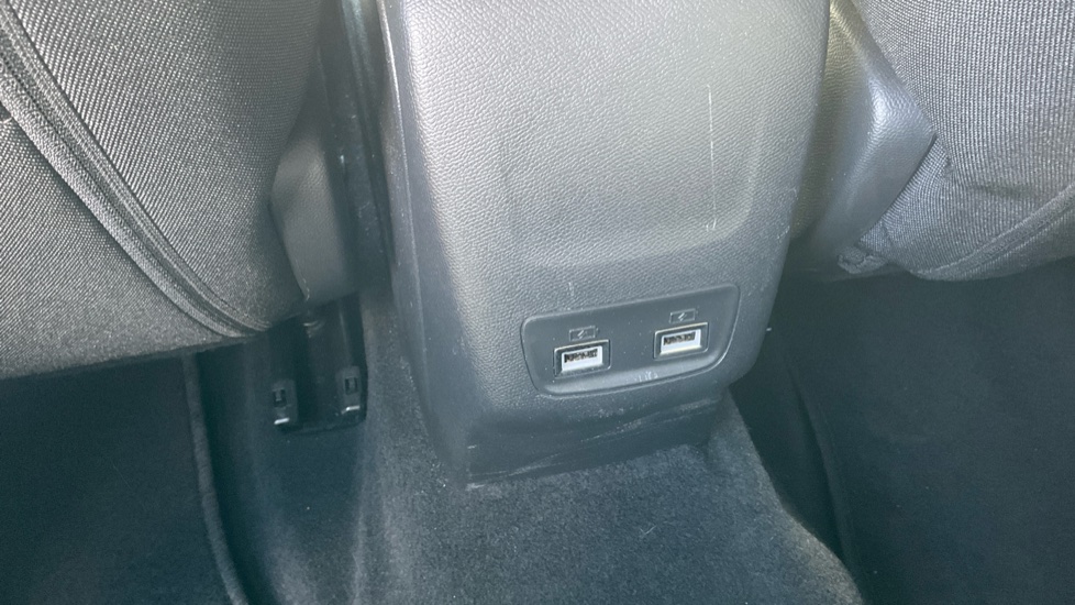 Peugeot 208 100kW E-Style 50kWh 5dr Auto Electric Hatchback - Image 31