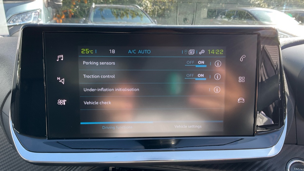 Peugeot 208 100kW E-Style 50kWh 5dr Auto Electric Hatchback - Image 19