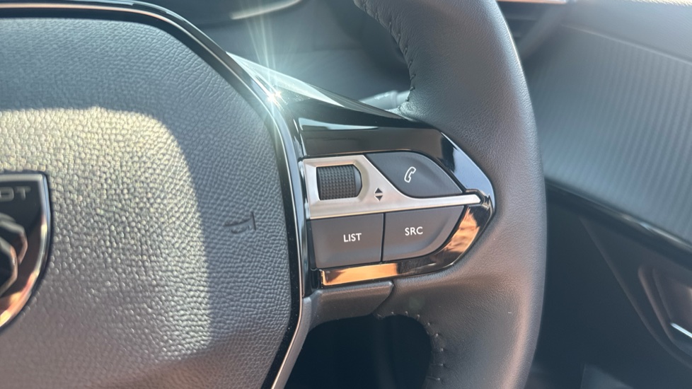 Peugeot 208 100kW E-Style 50kWh 5dr Auto Electric Hatchback - Image 20