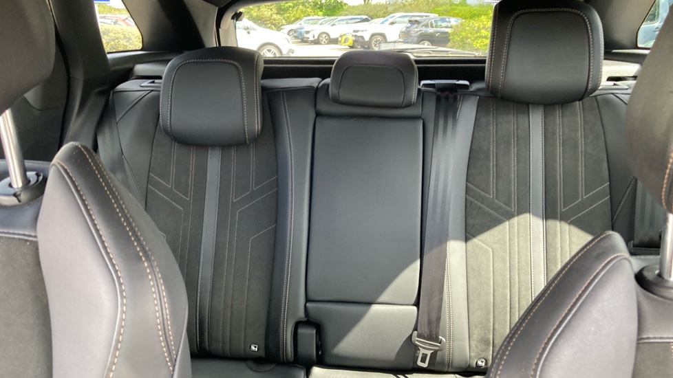 Peugeot 3008 1.5 BlueHDi GT Premium 5dr EAT8 Diesel Estate - Image 30