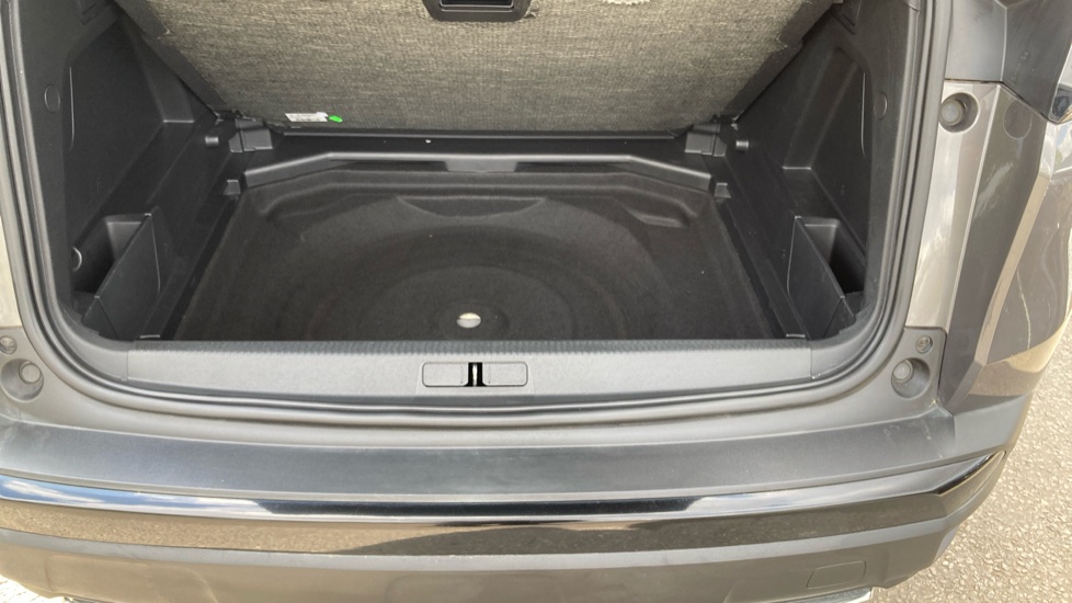 Peugeot 3008 1.5 BlueHDi GT Premium 5dr EAT8 Diesel Estate - Image 8