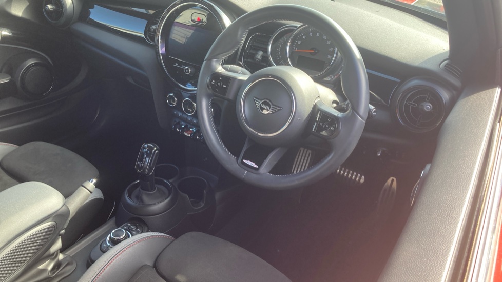 MINI Hatchback 1.5 Cooper Sport 3dr Auto Petrol Hatchback - Image 18