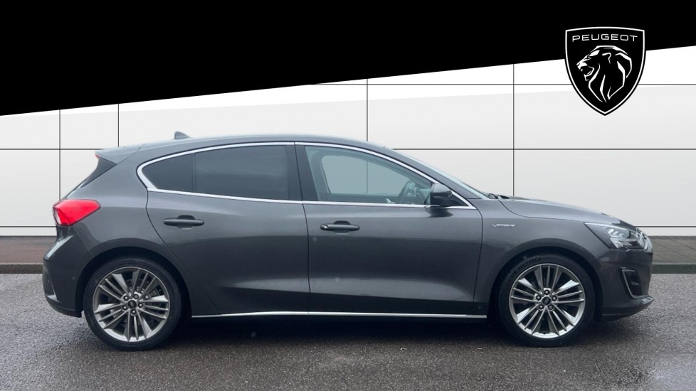 Ford Focus Vignale 1.0 EcoBoost 125 5dr Petrol Hatchback - Image 5