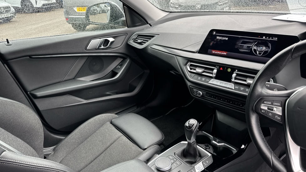 BMW 2 Series 218i [136] Sport 4dr [Live Cockpit Professional] Petrol Saloon - Image 17