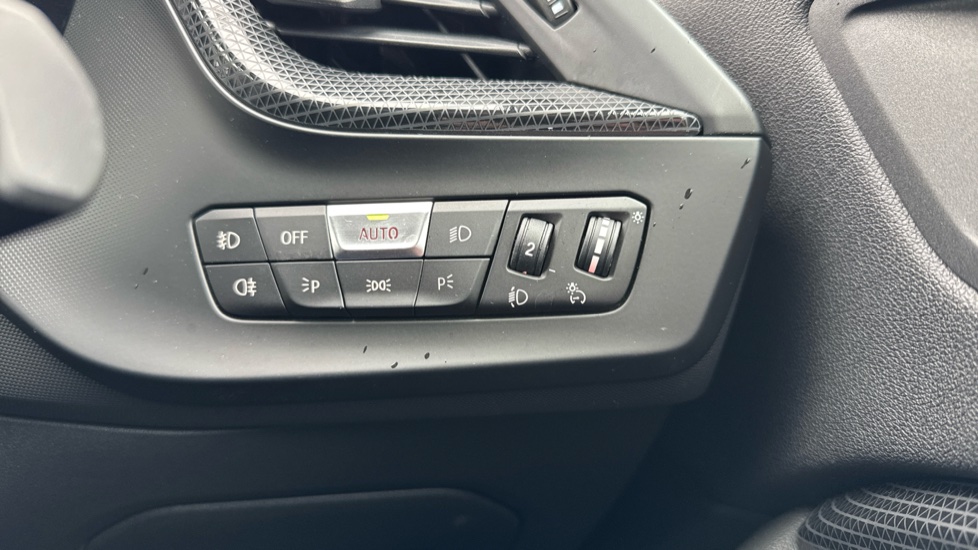 BMW 2 Series 218i [136] Sport 4dr [Live Cockpit Professional] Petrol Saloon - Image 29