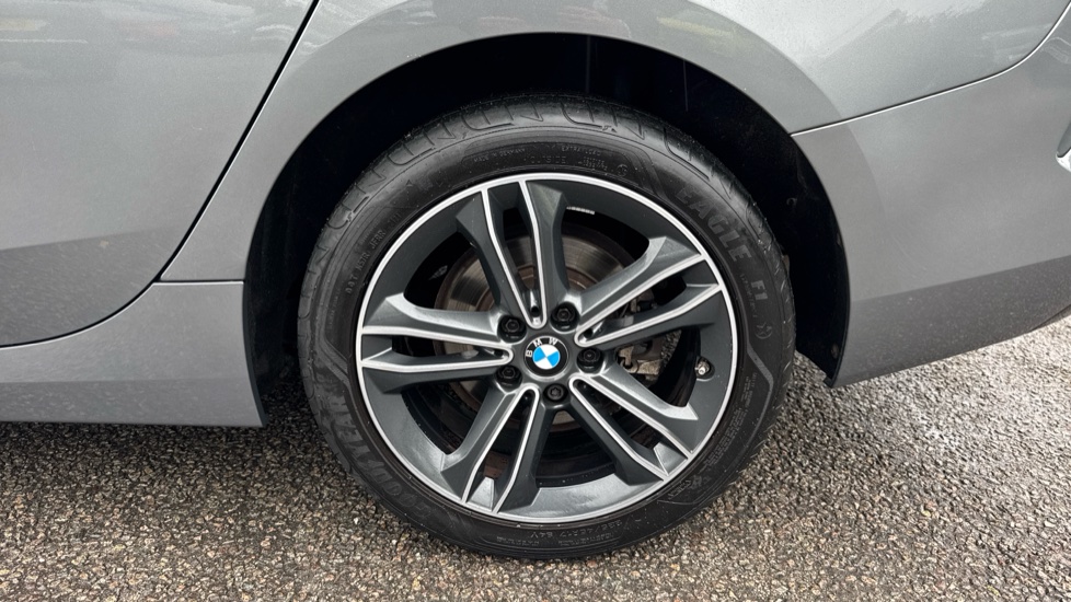 BMW 2 Series 218i [136] Sport 4dr [Live Cockpit Professional] Petrol Saloon - Image 11