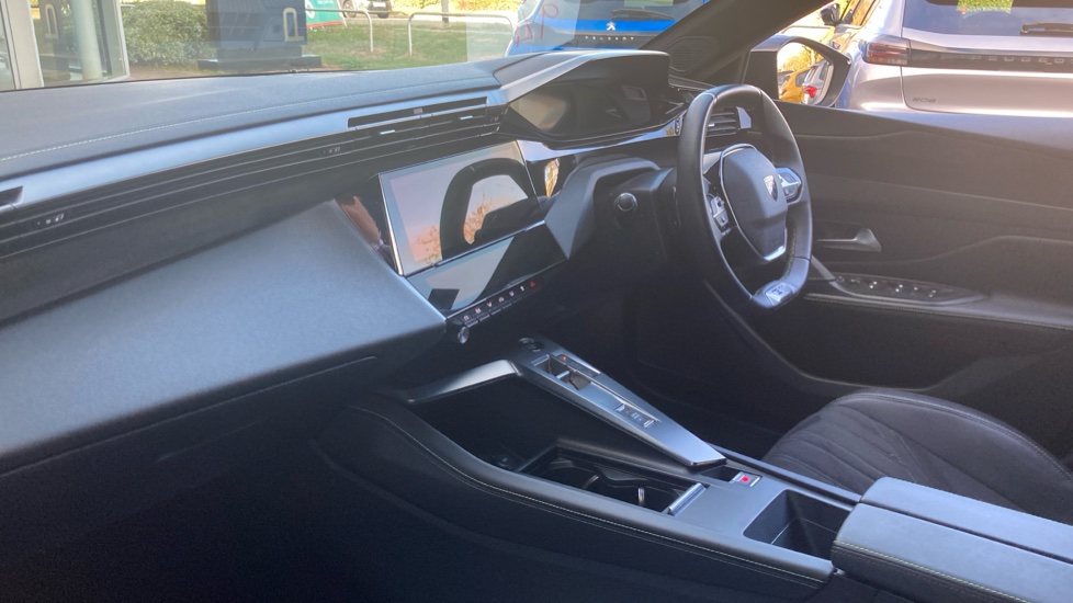 Peugeot 408 1.2 PureTech GT 5dr EAT8 Petrol Hatchback - Image 12