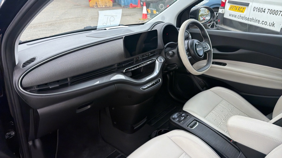 Fiat 500 87kW La Prima 42kWh 3dr Auto Electric Hatchback - Image 14