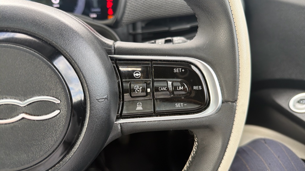 Fiat 500 87kW La Prima 42kWh 3dr Auto Electric Hatchback - Image 19