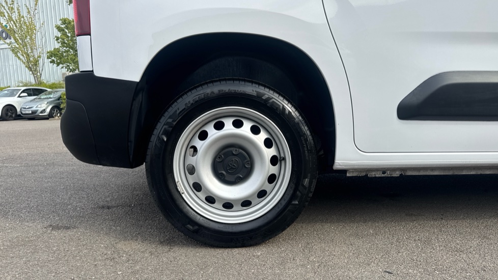 Toyota Proace City L1 Diesel 1.5D 100 Active Van - Image 11