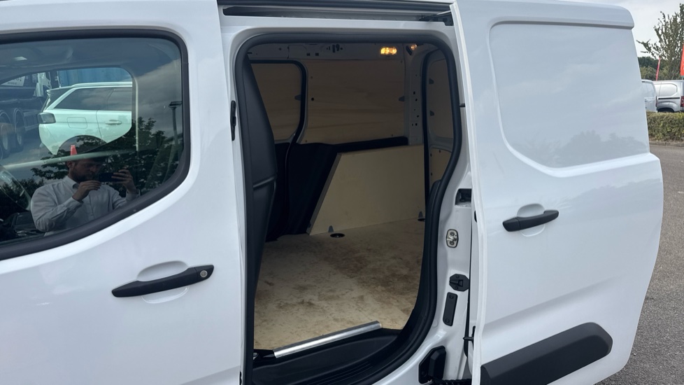 Toyota Proace City L1 Diesel 1.5D 100 Active Van - Image 9