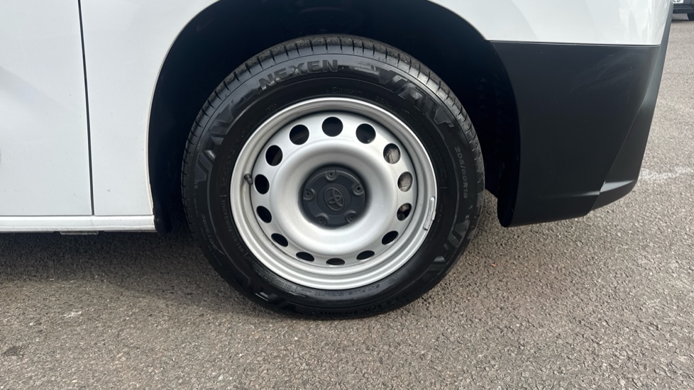 Toyota Proace City L1 Diesel 1.5D 100 Active Van - Image 12