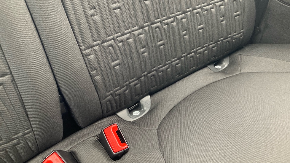 Fiat 500 1.0 Mild Hybrid 3dr Petrol Hatchback - Image 32