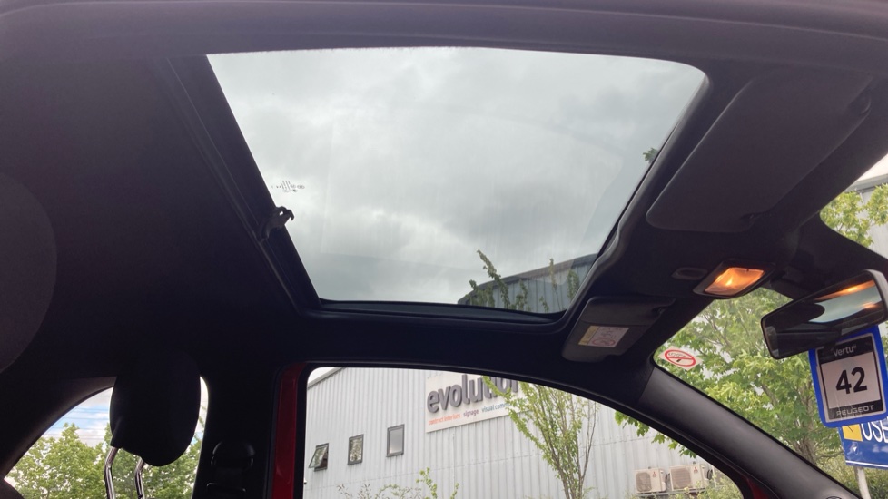 Fiat 500 1.0 Mild Hybrid 3dr Petrol Hatchback - Image 15