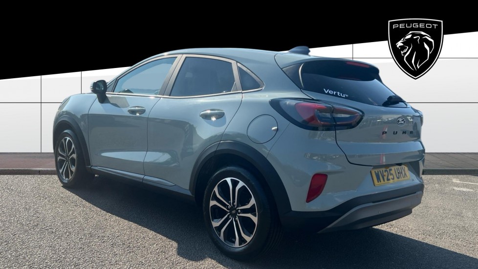 Ford Puma 1.0 EcoBoost Hybrid mHEV Titanium 5dr DCT Petrol Hatchback - Image 4
