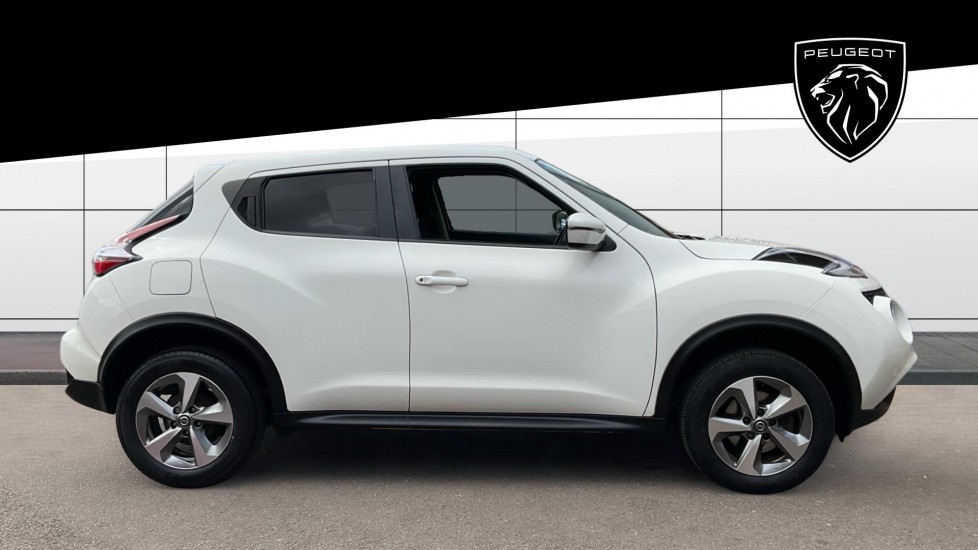 Nissan Juke 1.6 [112] Acenta 5dr Petrol Hatchback - Image 5