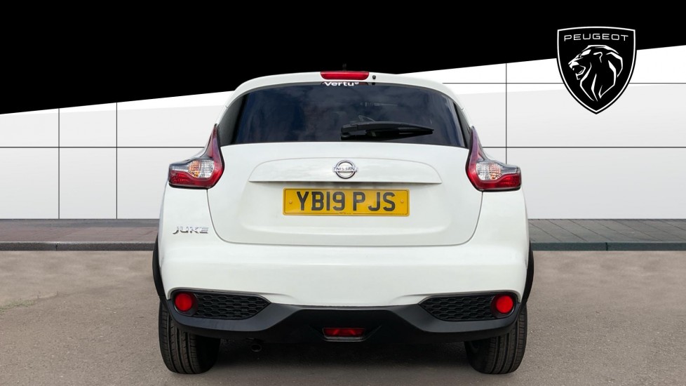 Nissan Juke 1.6 [112] Acenta 5dr Petrol Hatchback - Image 3