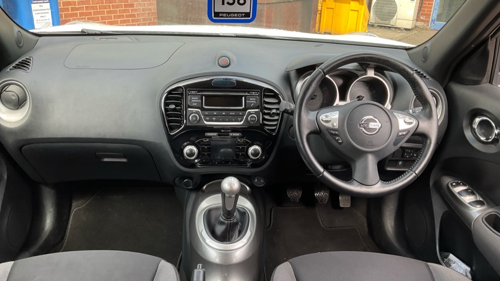 Nissan Juke 1.6 [112] Acenta 5dr Petrol Hatchback - Image 13