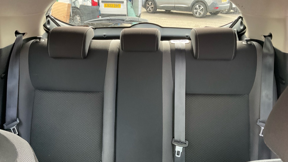 Nissan Juke 1.6 [112] Acenta 5dr Petrol Hatchback - Image 21