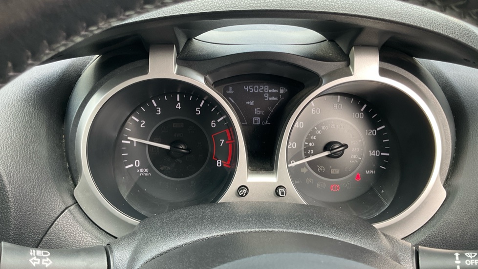 Nissan Juke 1.6 [112] Acenta 5dr Petrol Hatchback - Image 18