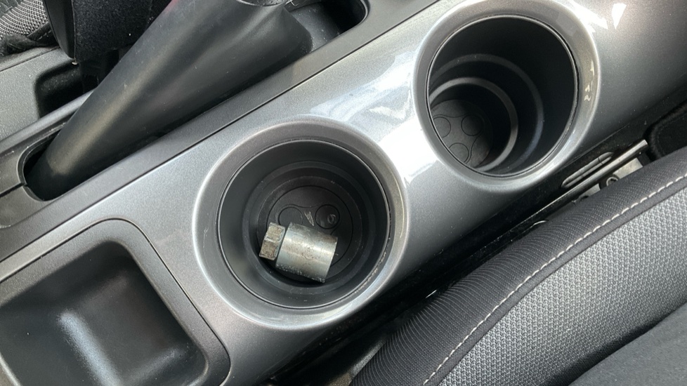 Nissan Juke 1.6 [112] Acenta 5dr Petrol Hatchback - Image 31
