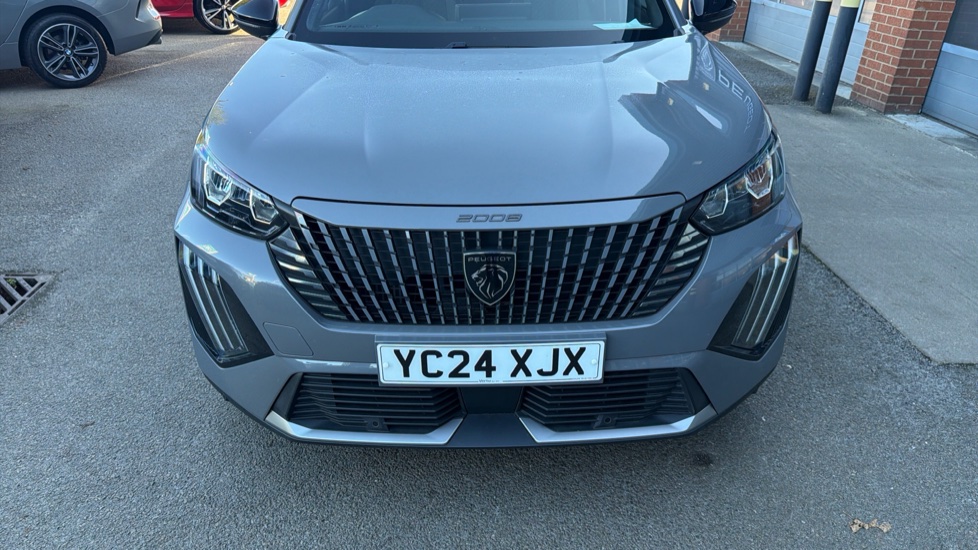 Peugeot 2008 1.2 PureTech 130 Allure 5dr Petrol Estate - Image 8