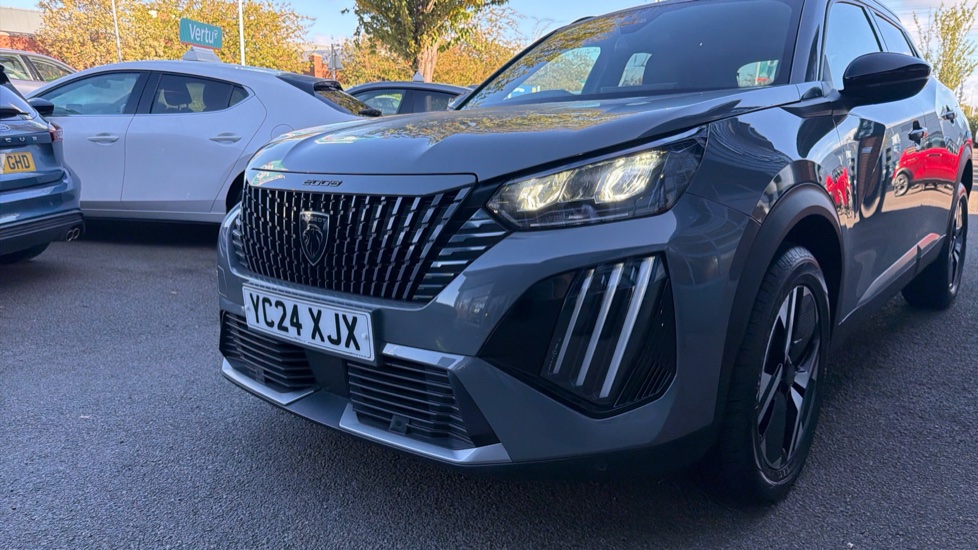 Peugeot 2008 1.2 PureTech 130 Allure 5dr Petrol Estate - Image 23