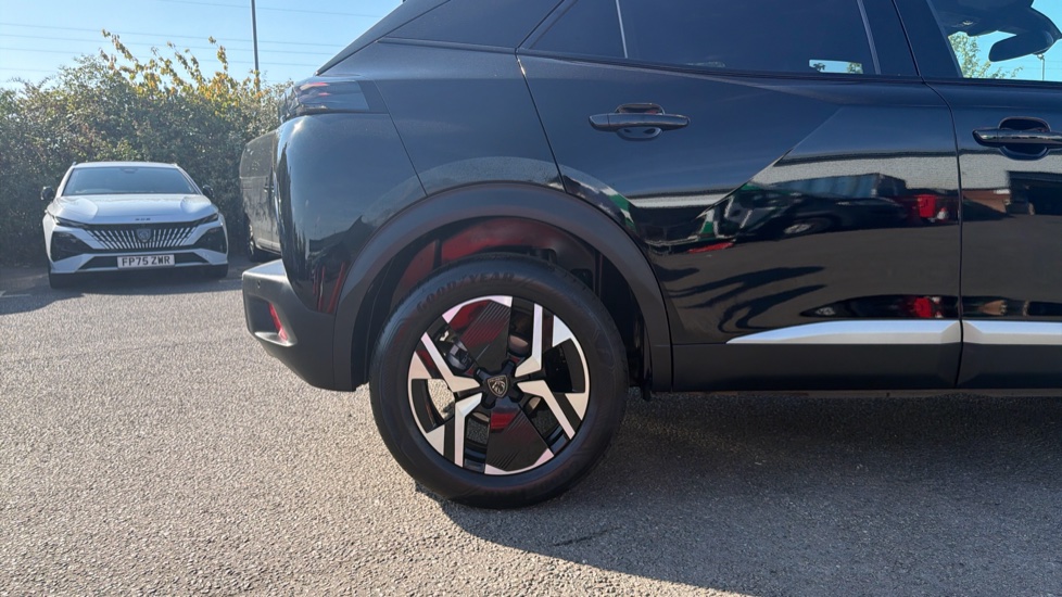 Peugeot 2008 1.2 PureTech 130 GT 5dr EAT8 Petrol Estate - Image 11