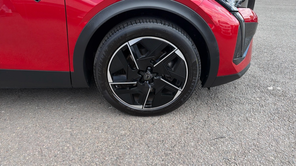 Peugeot 408 1.6 Plug-in Hybrid 225 GT 5dr e-EAT8 Hatchback - Image 13