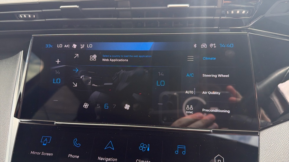 Peugeot 408 1.6 Plug-in Hybrid 225 GT 5dr e-EAT8 Hatchback - Image 20