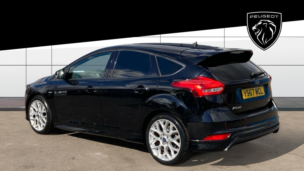 Ford Focus 1.0 EcoBoost 140 ST-Line Navigation 5dr Petrol Hatchback - Image 2