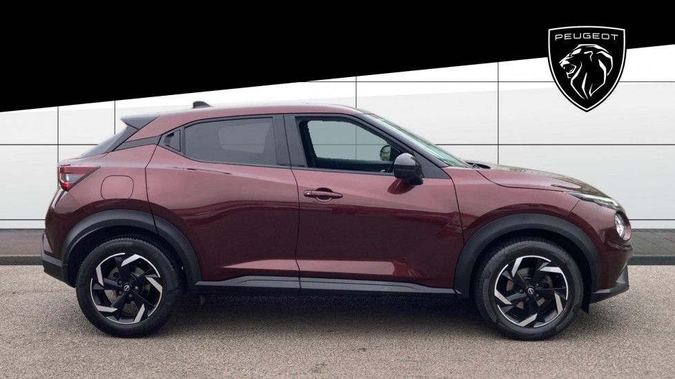 Nissan Juke 1.0 DiG-T 114 N-Connecta 5dr DCT Petrol Hatchback - Image 5
