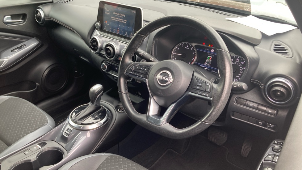 Nissan Juke 1.0 DiG-T 114 N-Connecta 5dr DCT Petrol Hatchback - Image 15