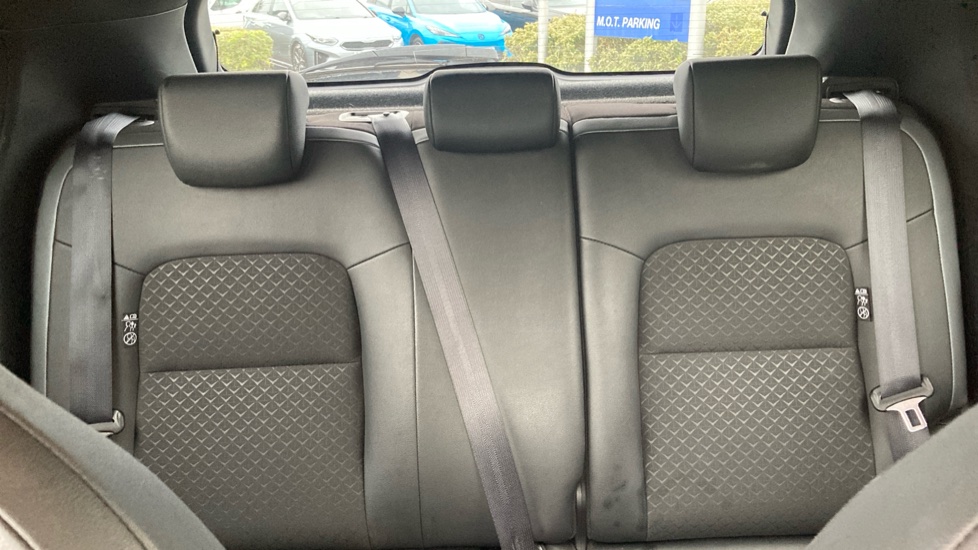 Nissan Juke 1.0 DiG-T 114 N-Connecta 5dr DCT Petrol Hatchback - Image 25